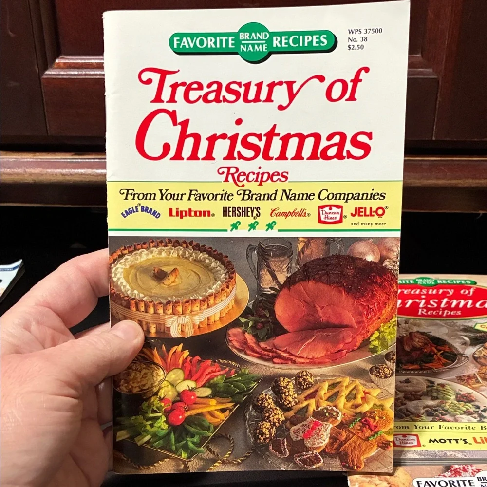 Treasury of Christmas Recipe cookBook Set